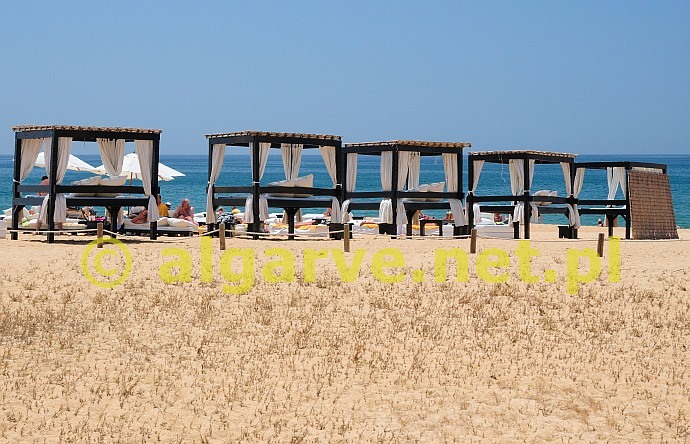 Obrazek z plaży w Vilamoura w Algarve w południowej Potugalii