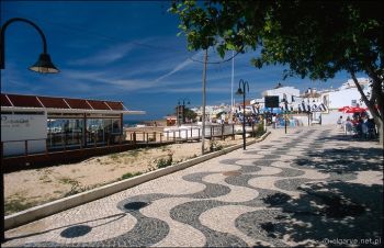 Okolice plaży w miejscowości Praia da Luz, zachodnie Algarve, Portugalia